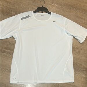 Nike Men's White and Gray Short Sleeve Tee